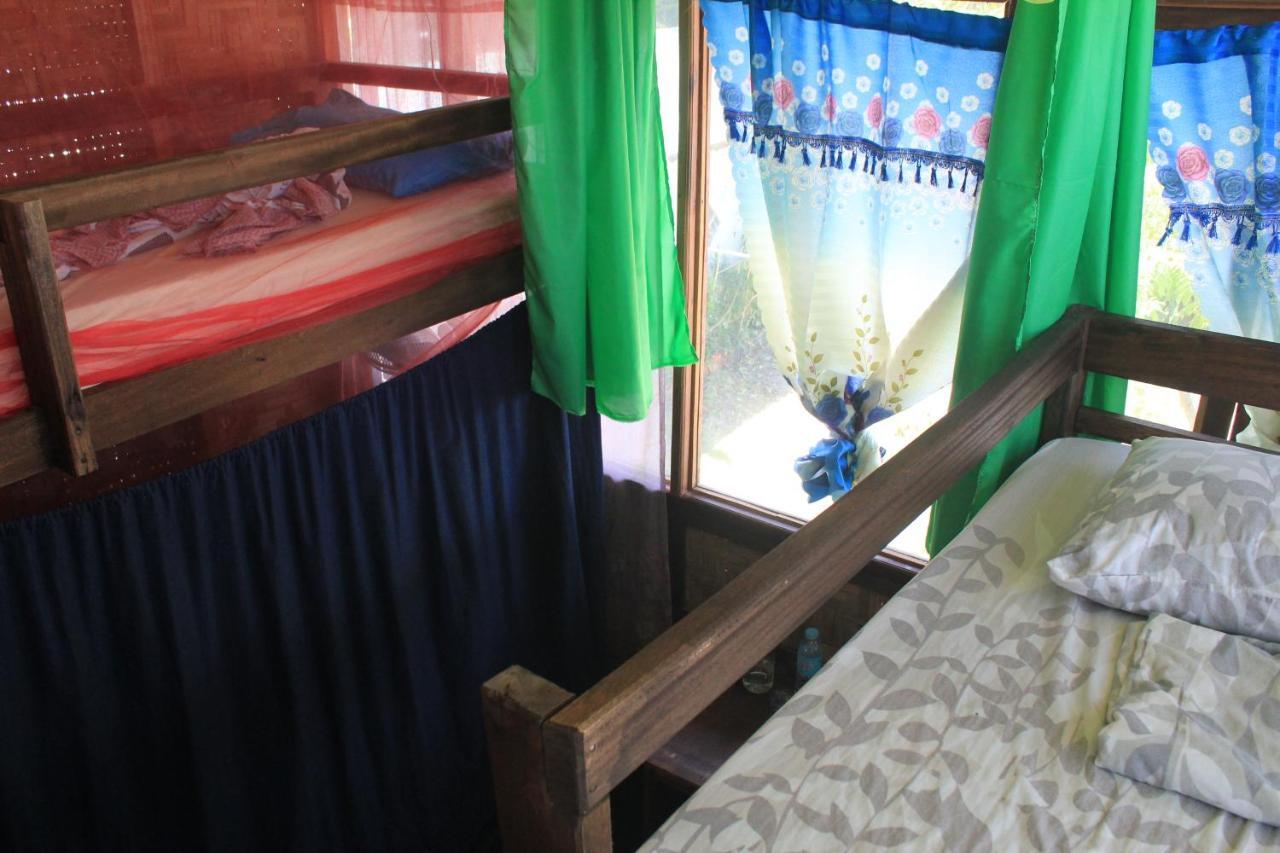 Footprints Homestay (Adults Only) General Luna  Exterior photo