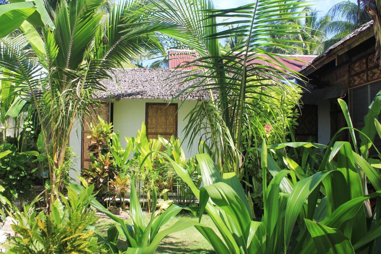 Footprints Homestay (Adults Only) General Luna  Exterior photo